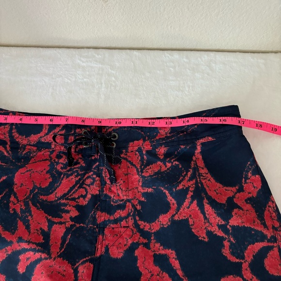 Patagonia Wavefarer Board Shorts Blue Orange All Over Floral Print size 34 - Picture 11 of 14